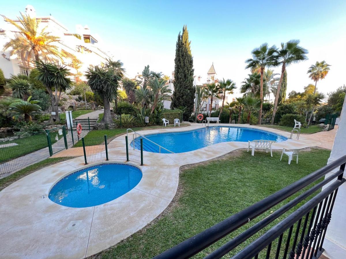 Apartamento Malagatravelbook Piscina Y Parking Gratis *