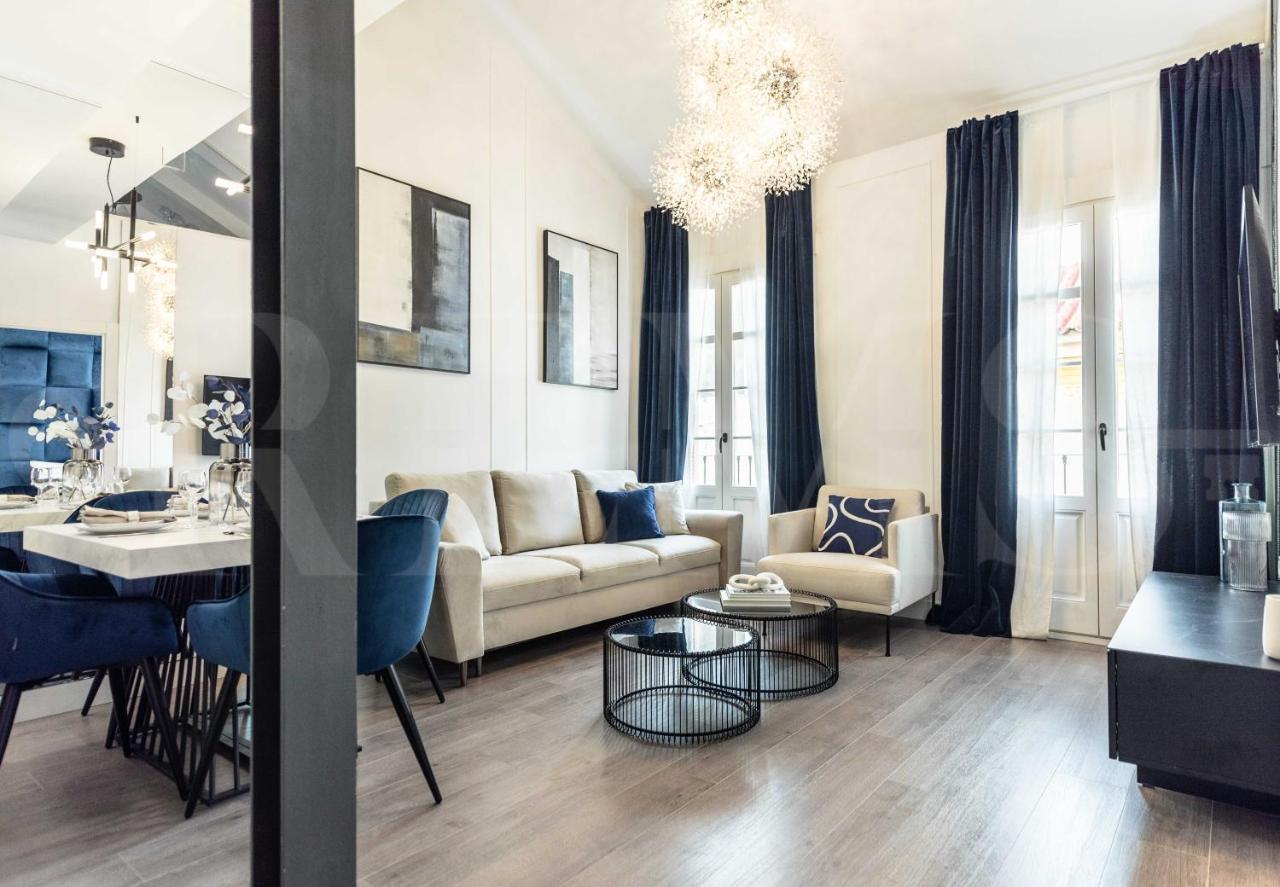 Contemporary Luxe Duplex In The Heart Of By Rems Apartment Malaga