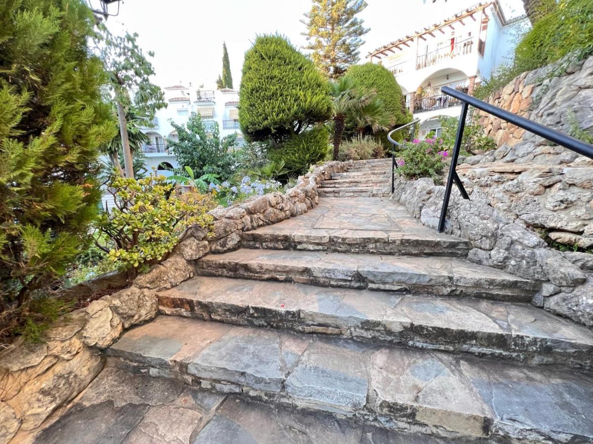 Malagatravelbook Piscina Y Parking Gratis * Málaga