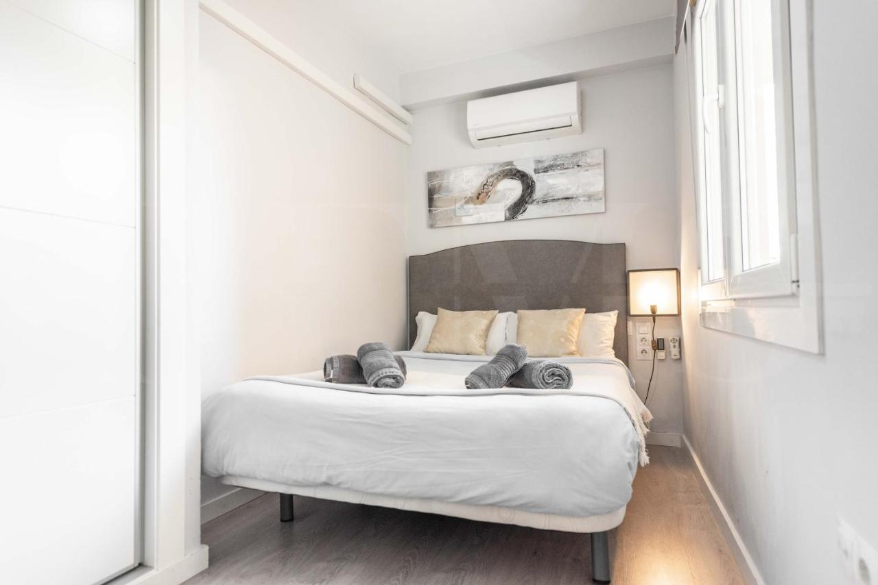 Apartamento Cosy Flat With Private Balcony - Historic Center By Rems *