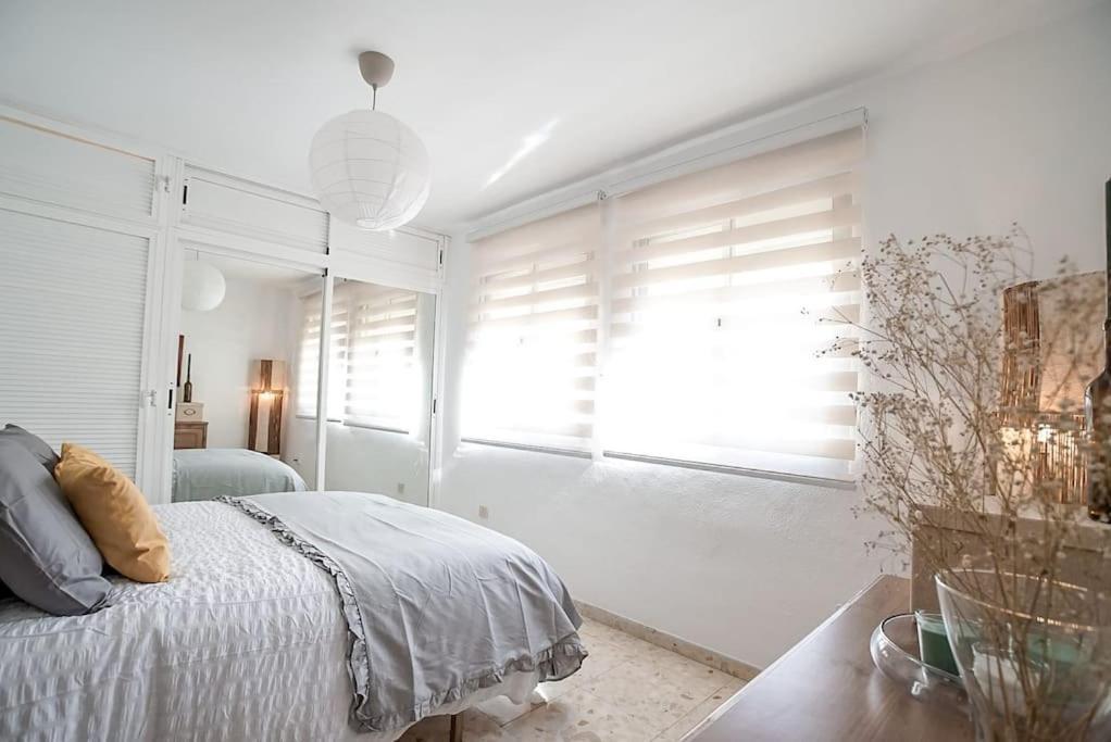 Playa Huelin Apartment Malaga