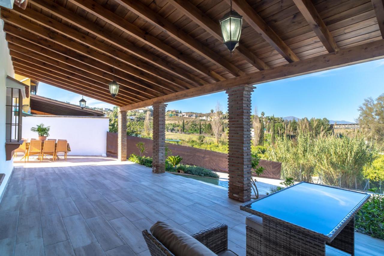 De Diseno Con Piscina Y Barbacoa Сasa de vacaciones Málaga