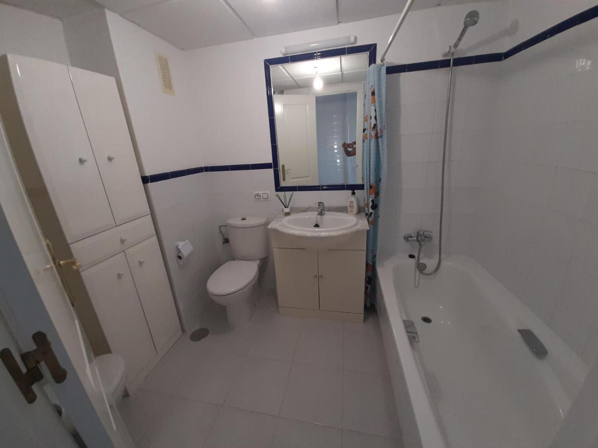 Costa Del Sol, Apartamento Completo, Amplio Y Acogedor Con 3 Habitaciones, Piscinas, Riviera Del Sol, Mijas, Málaga