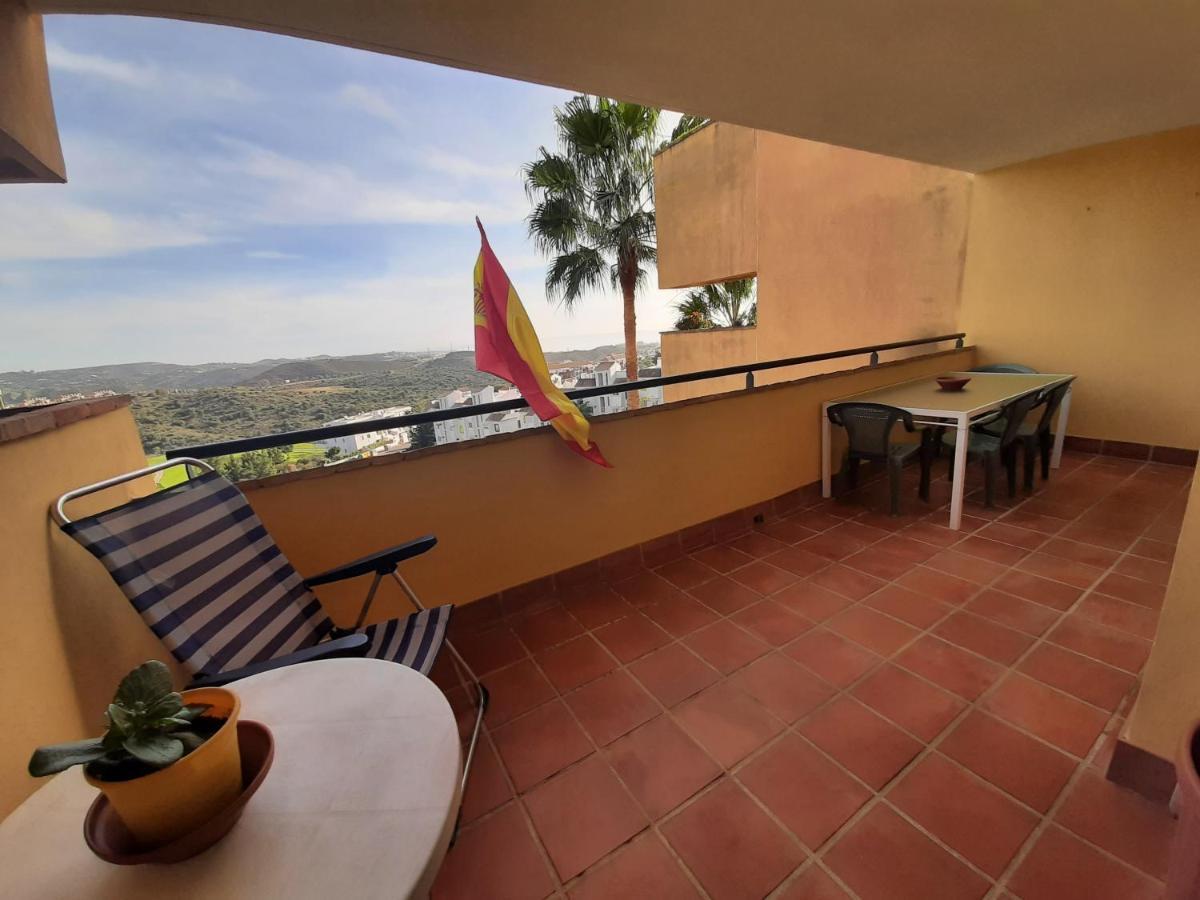 Apartamento Costa Del Sol, Apartamento Completo, Amplio Y Acogedor Con 3 Habitaciones, Piscinas, Riviera Del Sol, Mijas,