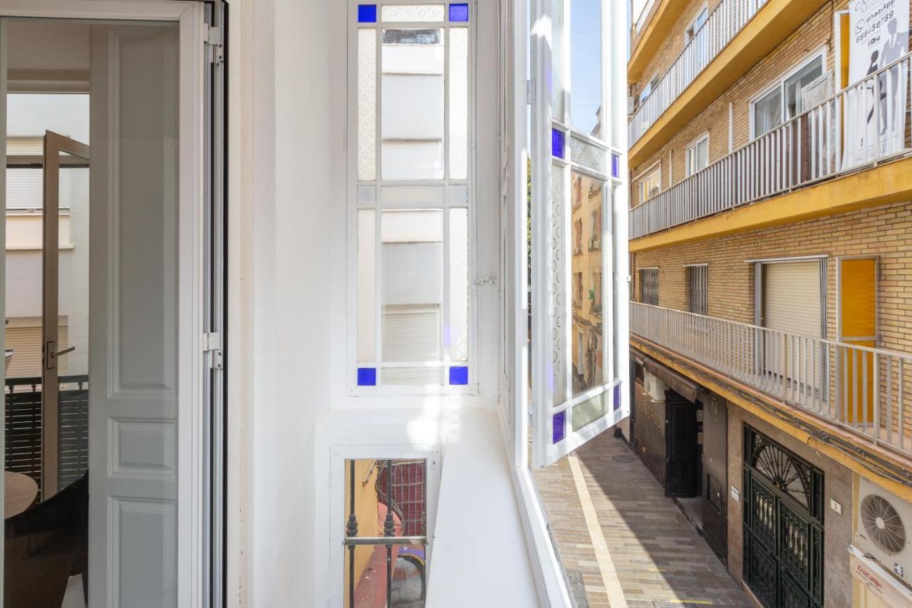 Wonderful With Three Bedrooms And Two Bathrooms In The Center Málaga