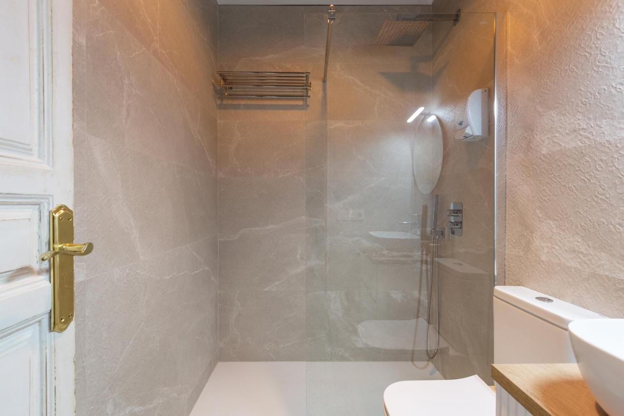 Wonderful With Three Bedrooms And Two Bathrooms In The Center Apartamento