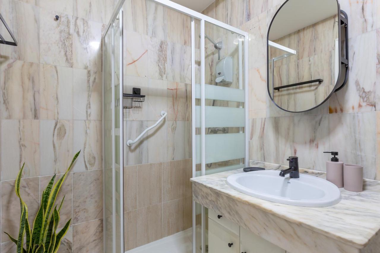 Bright With Patio And Balconies In The Center Apartment Malaga