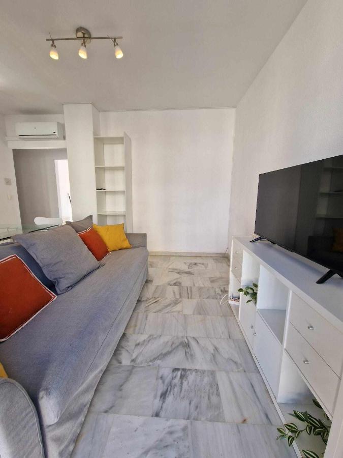 Apartamento 3 Con Parking Y Terraza En C Marmoles Málaga