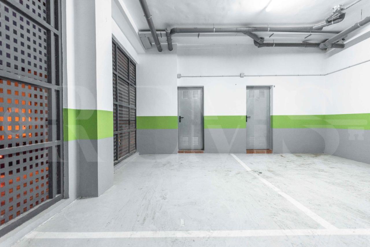 Apartamento Stylish With Balcony & Parking Near The By Rems *