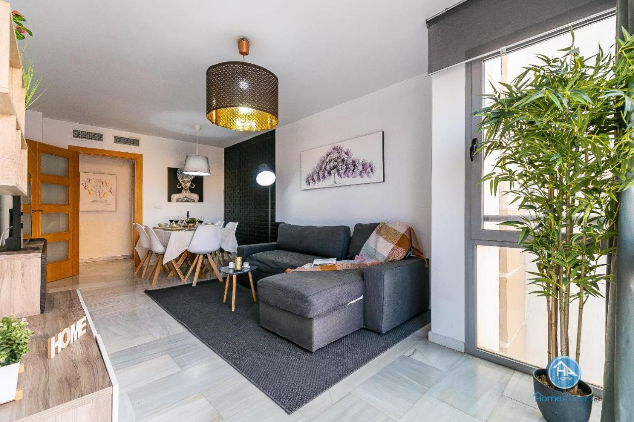 Premium Penthouse With Roof Terrace And Parking In Carlos Haya Apartamento *