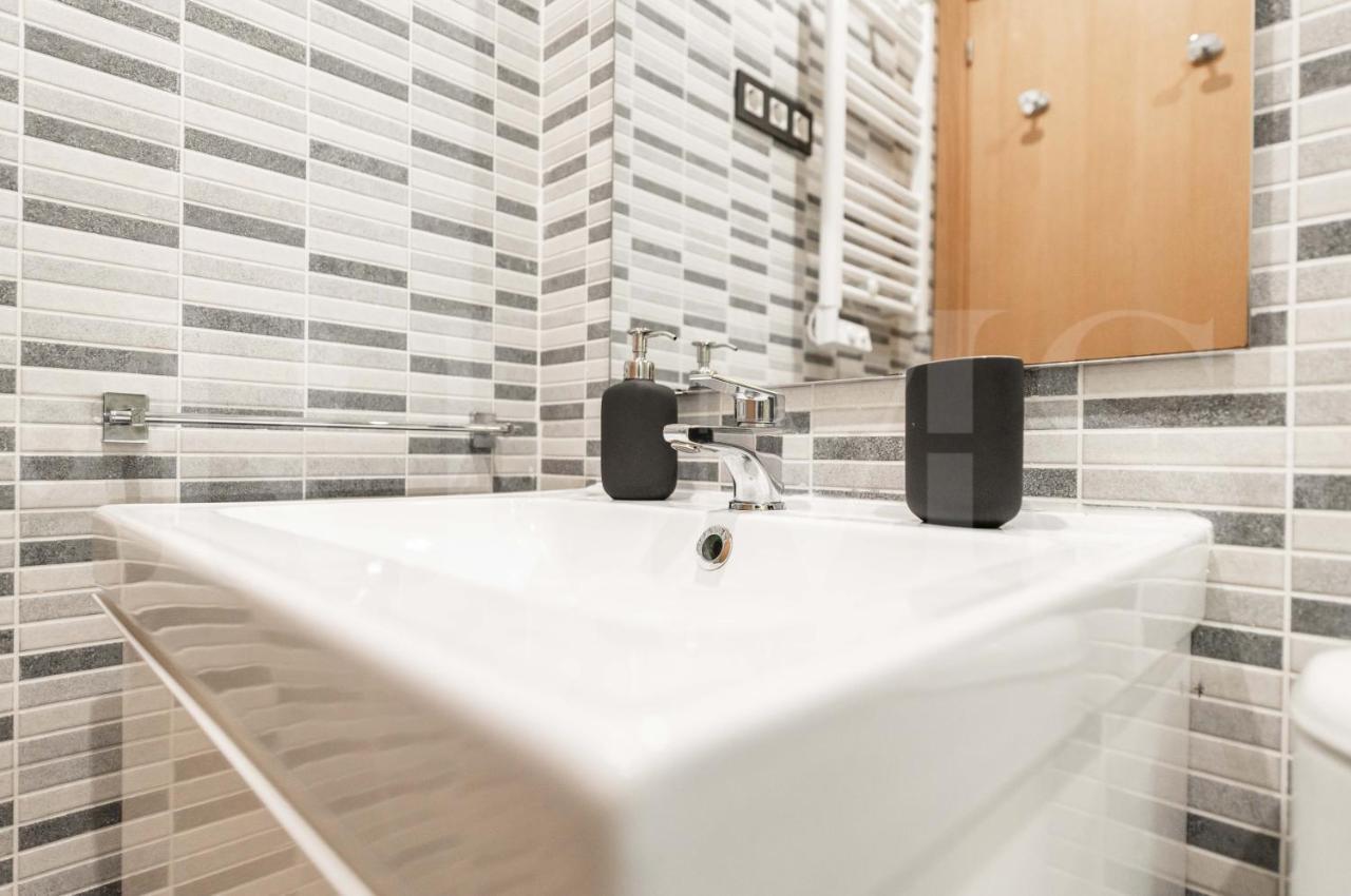 Cozy With Parking In The Center By Rems Apartamento