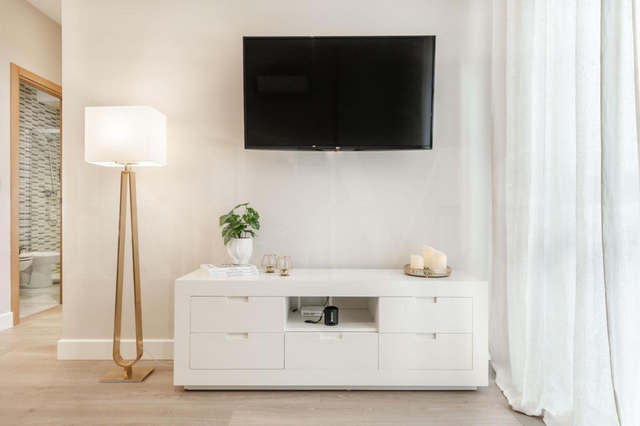 Cozy With Parking In The Center By Rems Apartamento