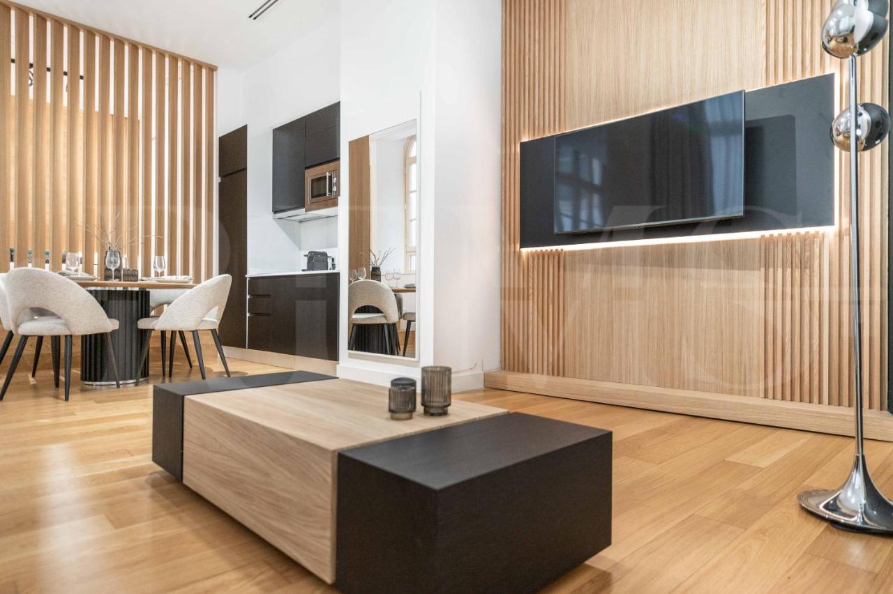 Elegant In The Heart Of By Rems Apartamento *