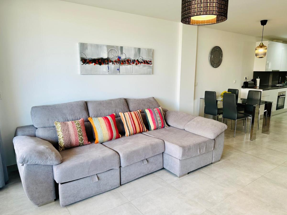 2-bedroom-apartment With A Terrace, Pool, Gym Apartamento Málaga