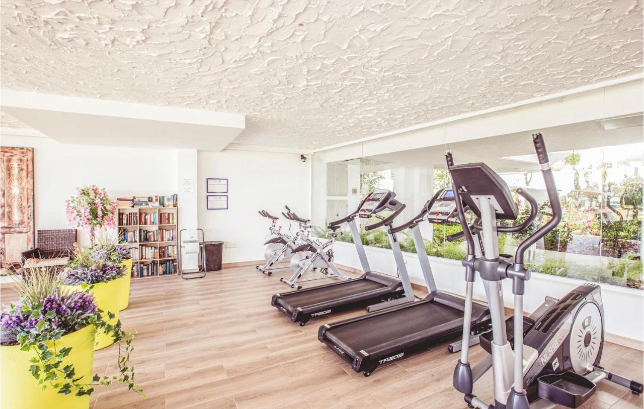 Apartamento Nice In With Outdoor Swimming Pool, Wifi&2 Bedrooms