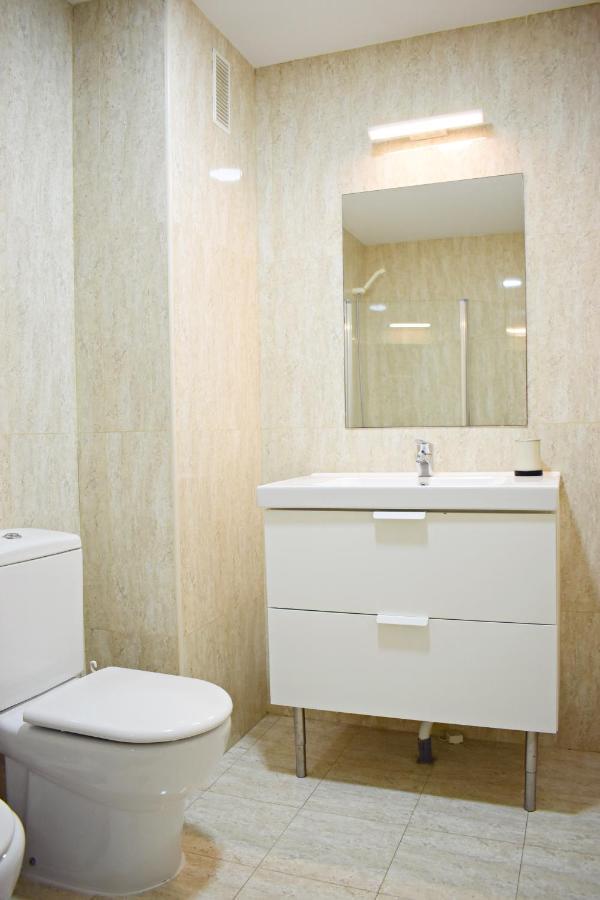 Apartamento Fabuloso Apartamento En Primera Linea De Playa Con Parking Privado Málaga