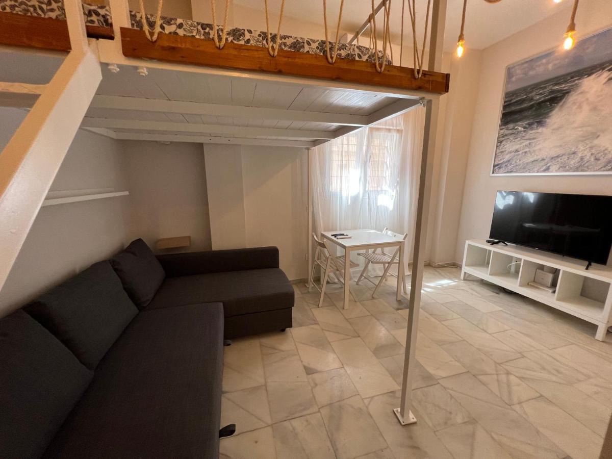 Apartamento Genuar Center 4 *