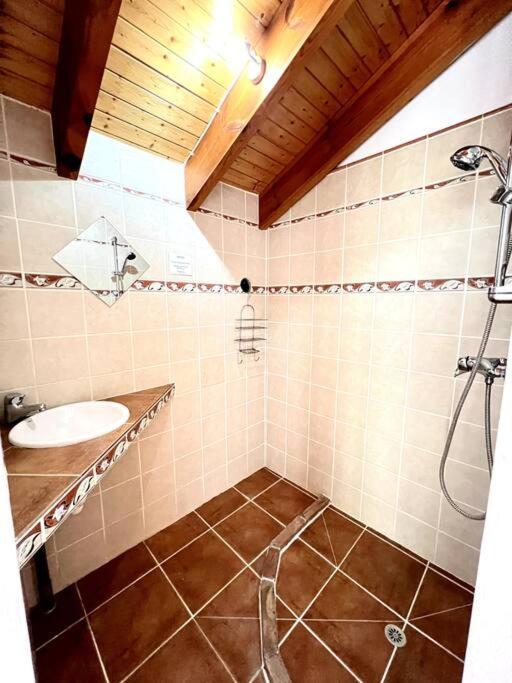 Casa Ganga, Holiday With Pool For The Whole Family *