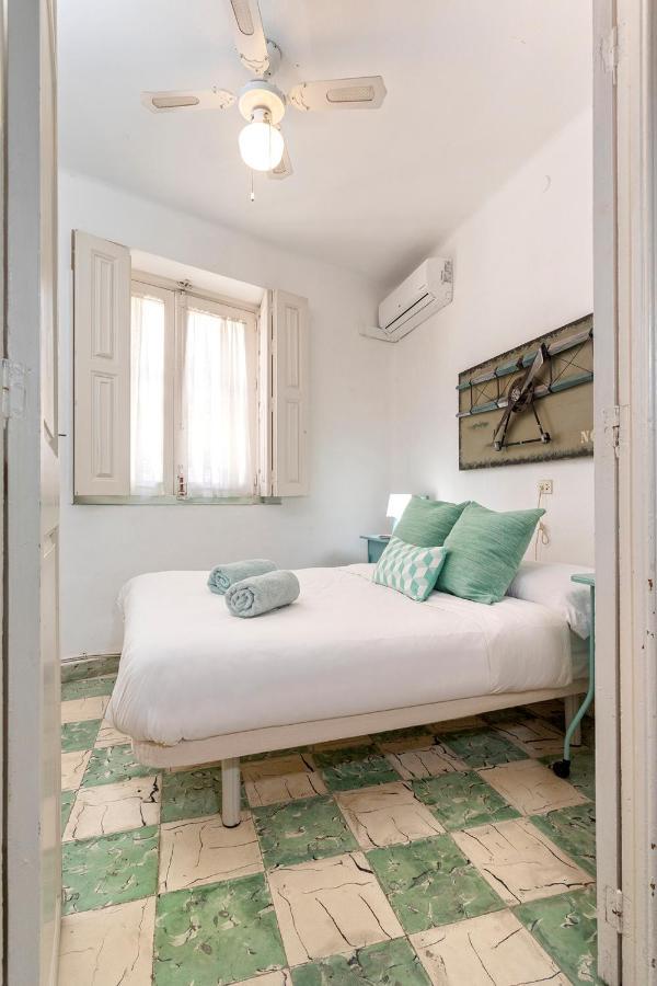 Big Flat In Center With Patio * Málaga