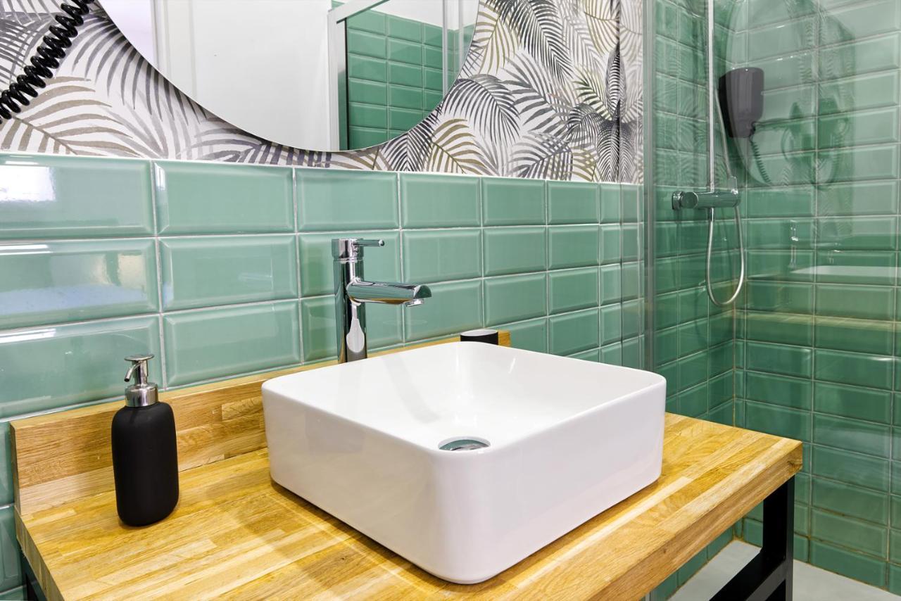 Malaga City Suites Hotel