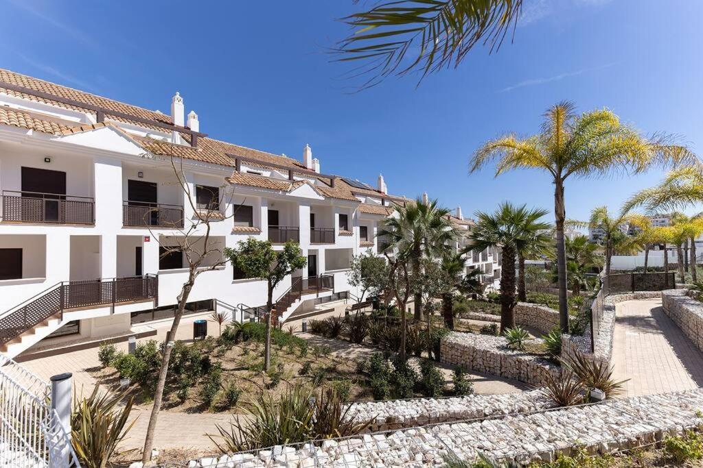 Stunning Modern Townhouse In Riviera Del Sol Apartment