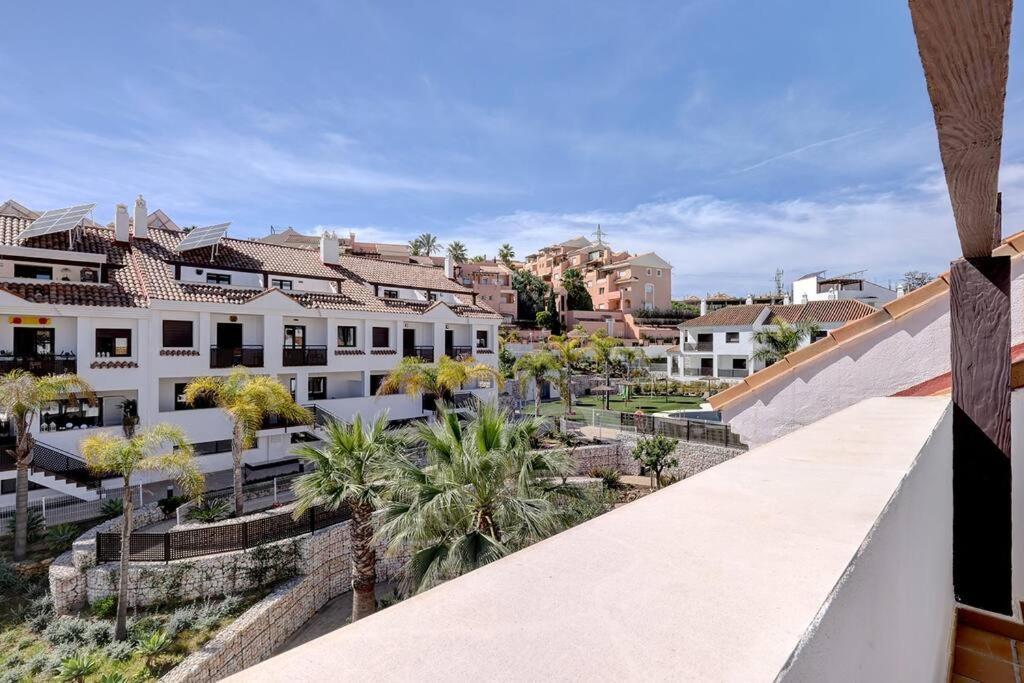Apartment Stunning Modern Townhouse In Riviera Del Sol Malaga