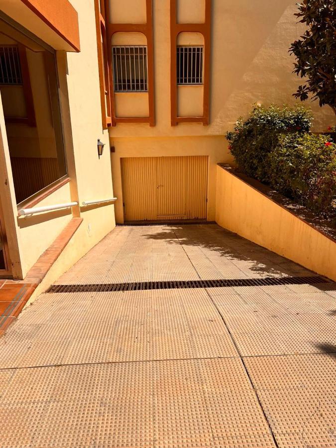 Apartment Pedregalejo Playa, Piscina Y Parking Malaga