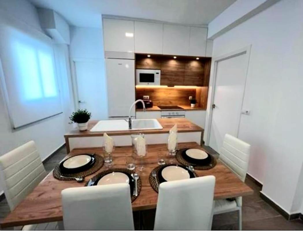 Maria Breeze Apartamento *