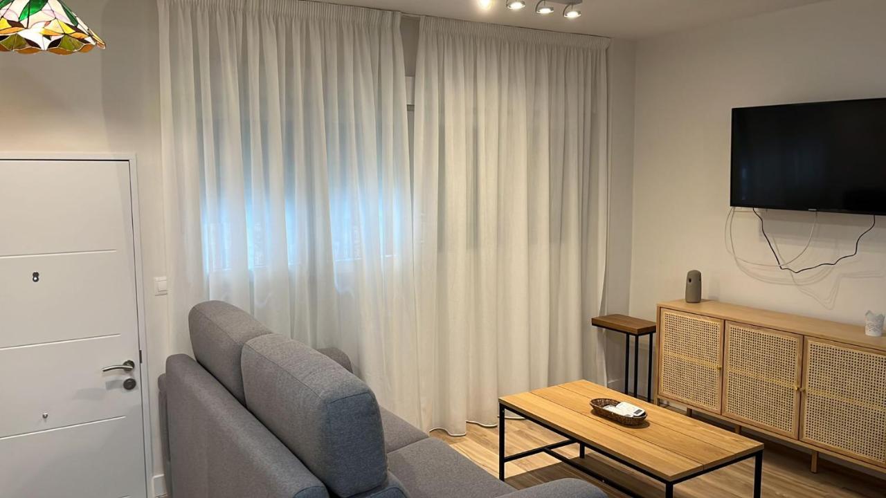 Apartamento Duplex Picasso Cervantes 8 *