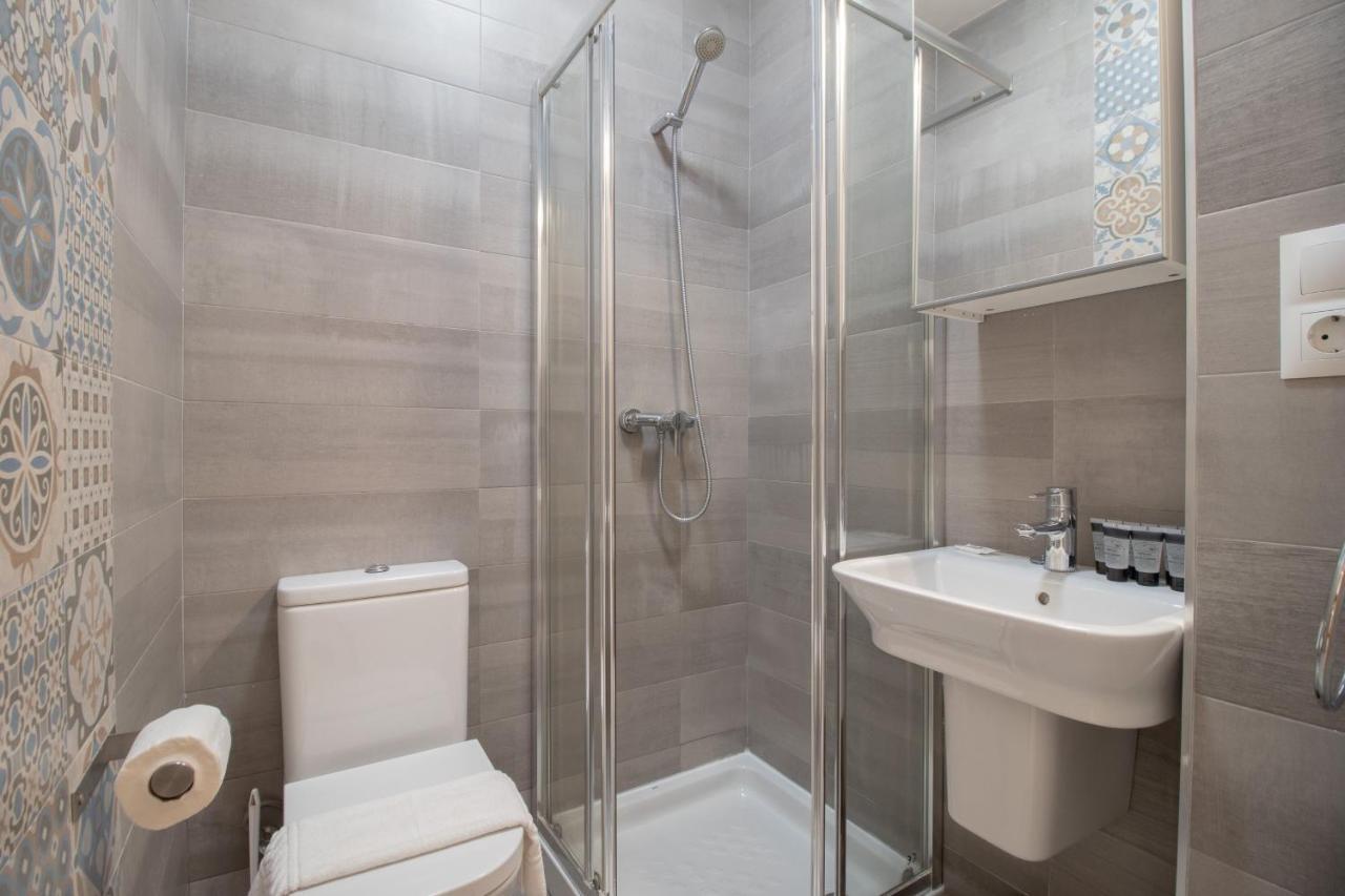 Flat 2 Bedrooms In The Center *