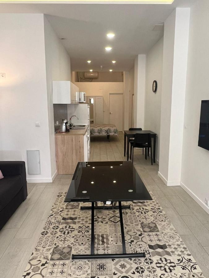 Hermoso Piso A 3 Min De La Estacion De Bus Y Tren Ave Apartment Malaga
