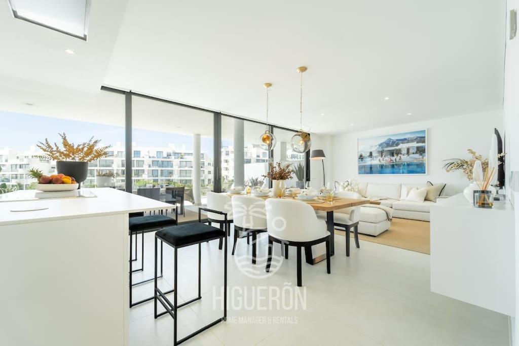 Higueronrentals Mikero Apartment *