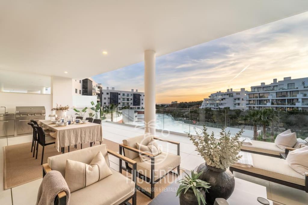 Higueronrentals Mikero Apartment *