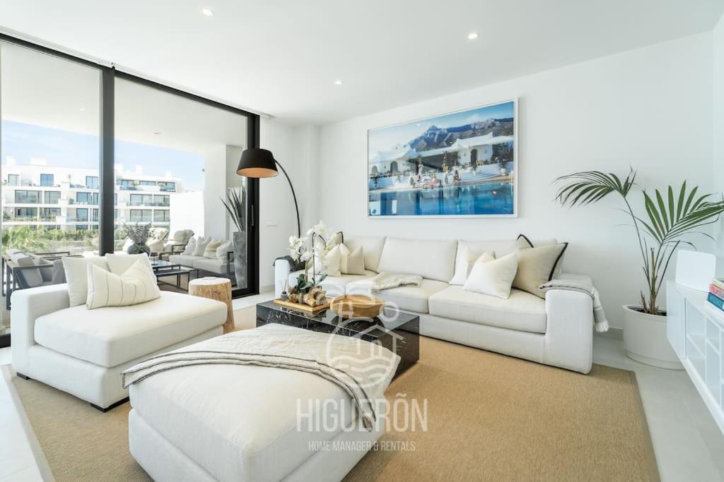 Apartment Higueronrentals Mikero