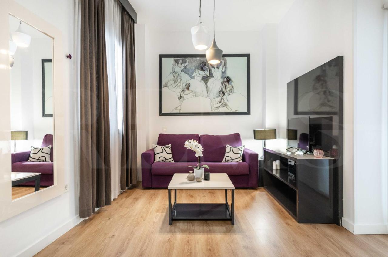 Serene & By Picasso Museum By Rems Apartment *