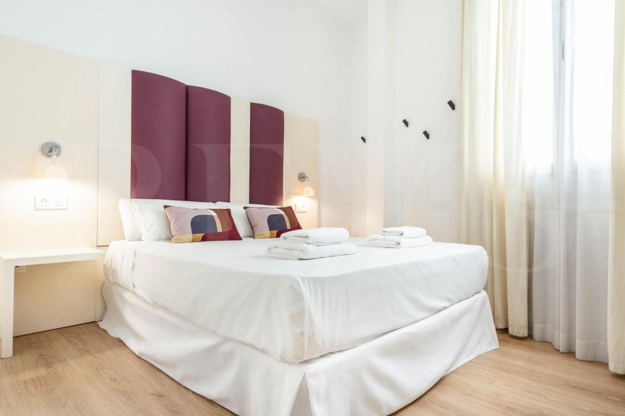 Serene & By Picasso Museum By Rems Apartment *