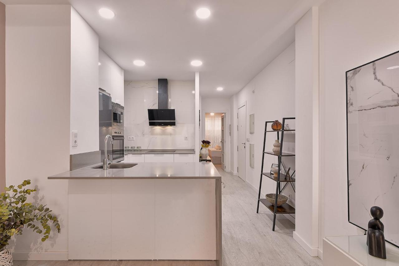 Mareva Apartment