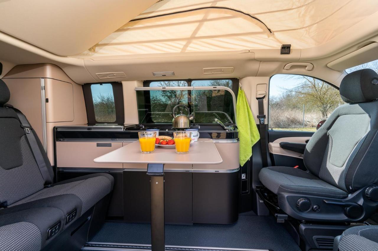 Campiri Base - Motorhome & Rvs Company Hotel en barco *