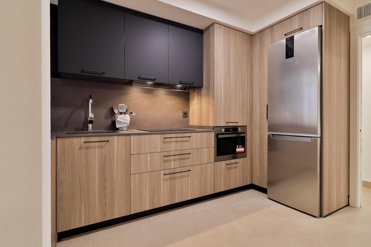 C23 Lovely 4 Bedroom Close To Maria Zambrano *