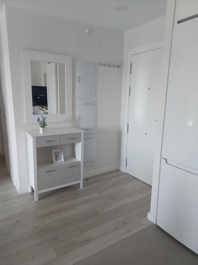 Apartamento En Valle-niza, Almayate, Benajarafe, Torre Del Mar A 50 Metros De La Playa *