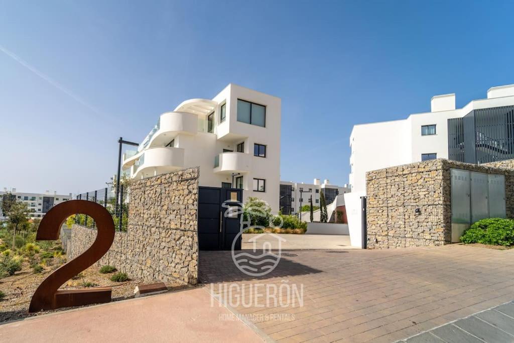 Higueronrentals Greenhouse Apartment