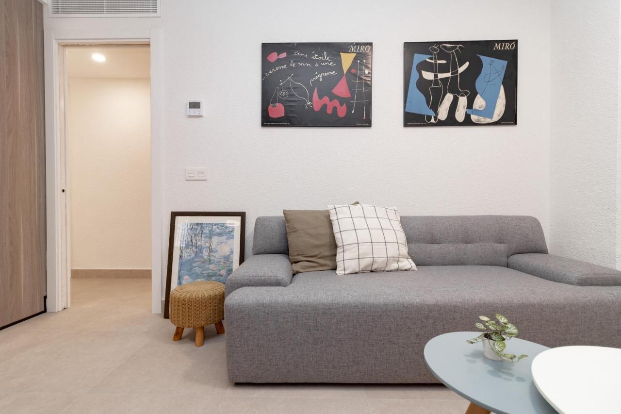 Apartamento C23 Lovely 4 Bedroom Close To Maria Zambrano