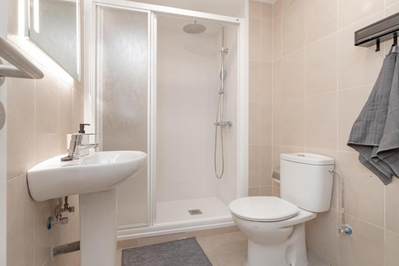 Apartamento C23 Lovely 4 Bedroom Close To Maria Zambrano *