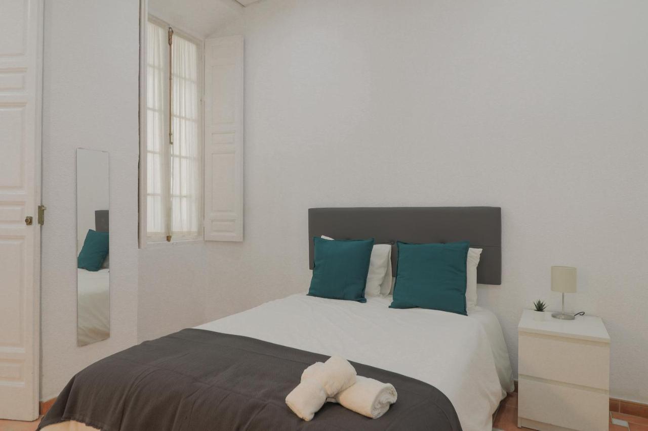 C67 - Shiny 6 Bedrooms In Plaza De La Merced Apartamento
