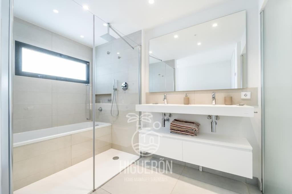 Apartment Higueronrentals Afrika