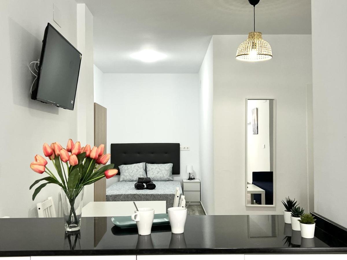 Tilos Suites-vialia