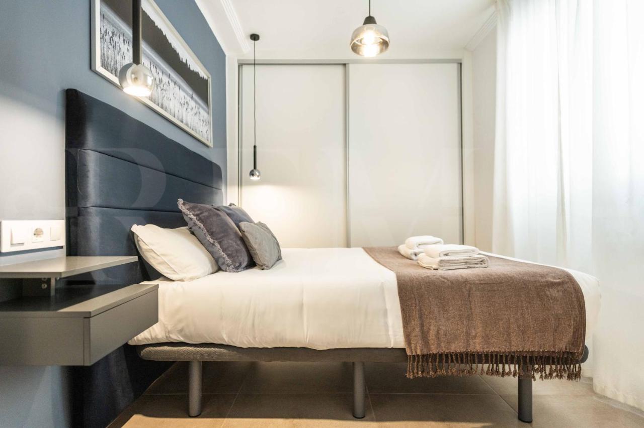 Serene & Spacious - Center By Rems *