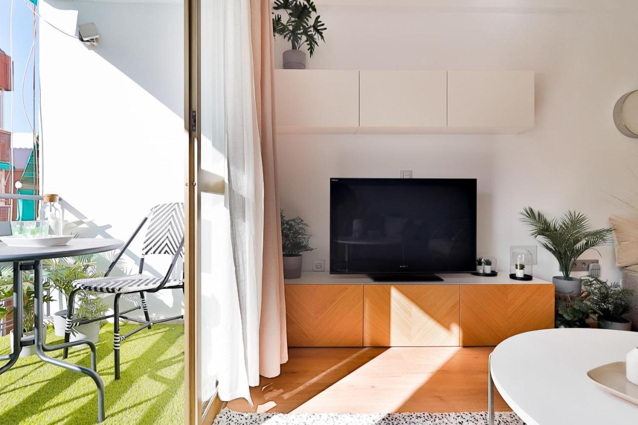 Apartamento C24 Fantastic 4 Bedroom With Terrace Málaga