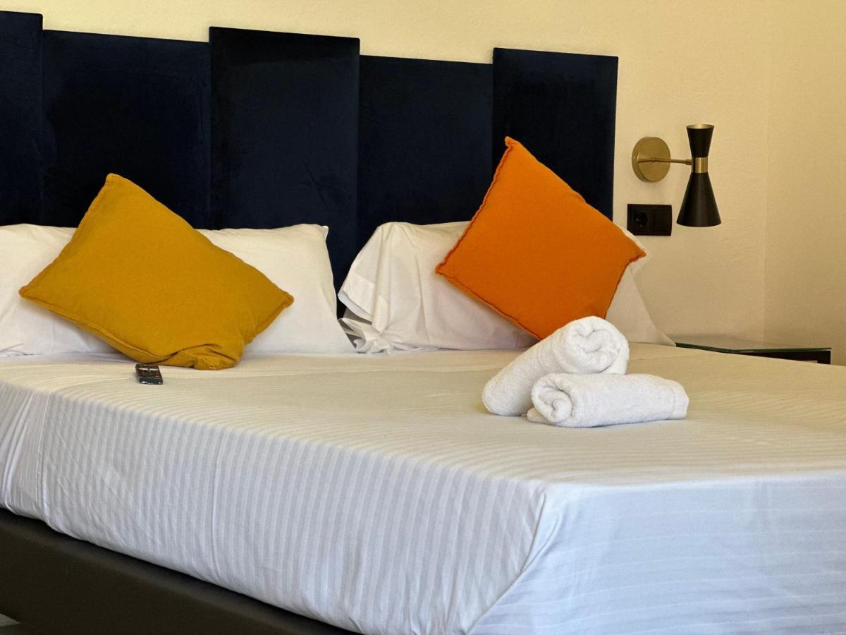Malaga City Suites 2*