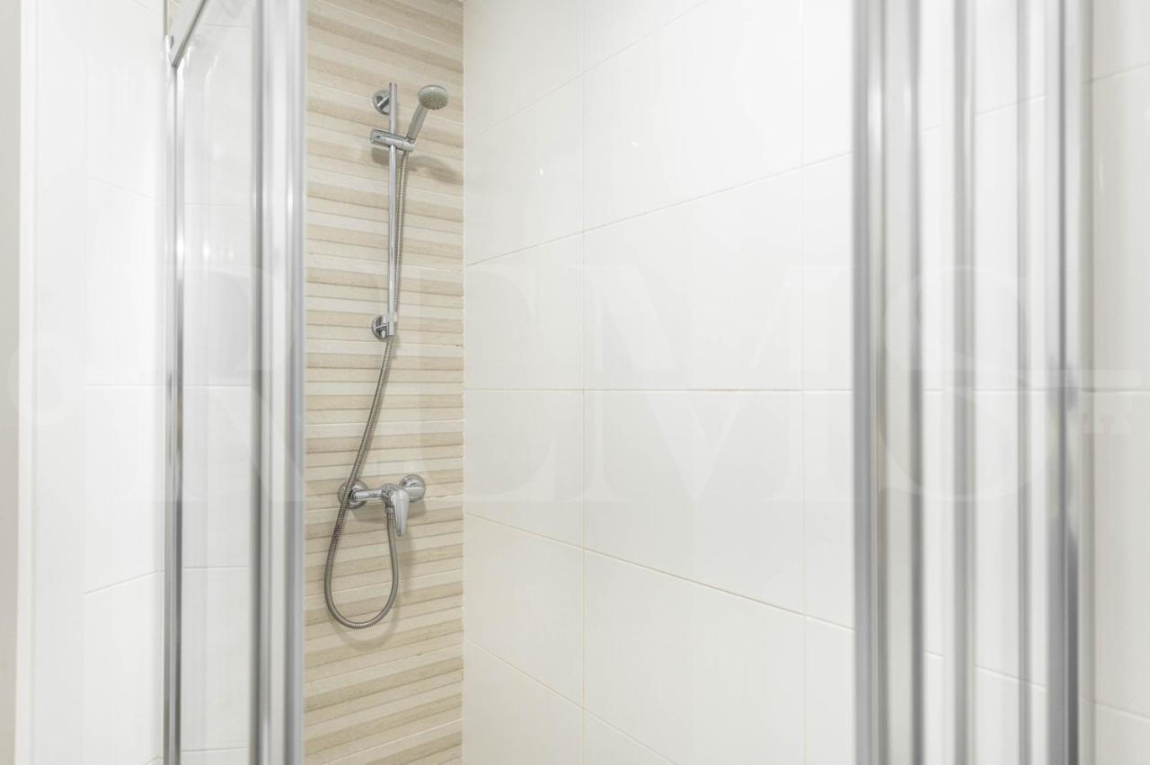 Serene & Spacious - Center By Rems Apartamento